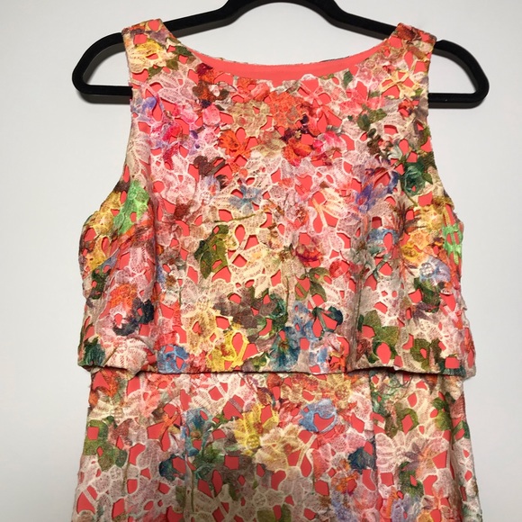 Badgley Mischka Floral Lace Sleeveless Popover Dress In Coral Multicolor Size 6 - Picture 3 of 8